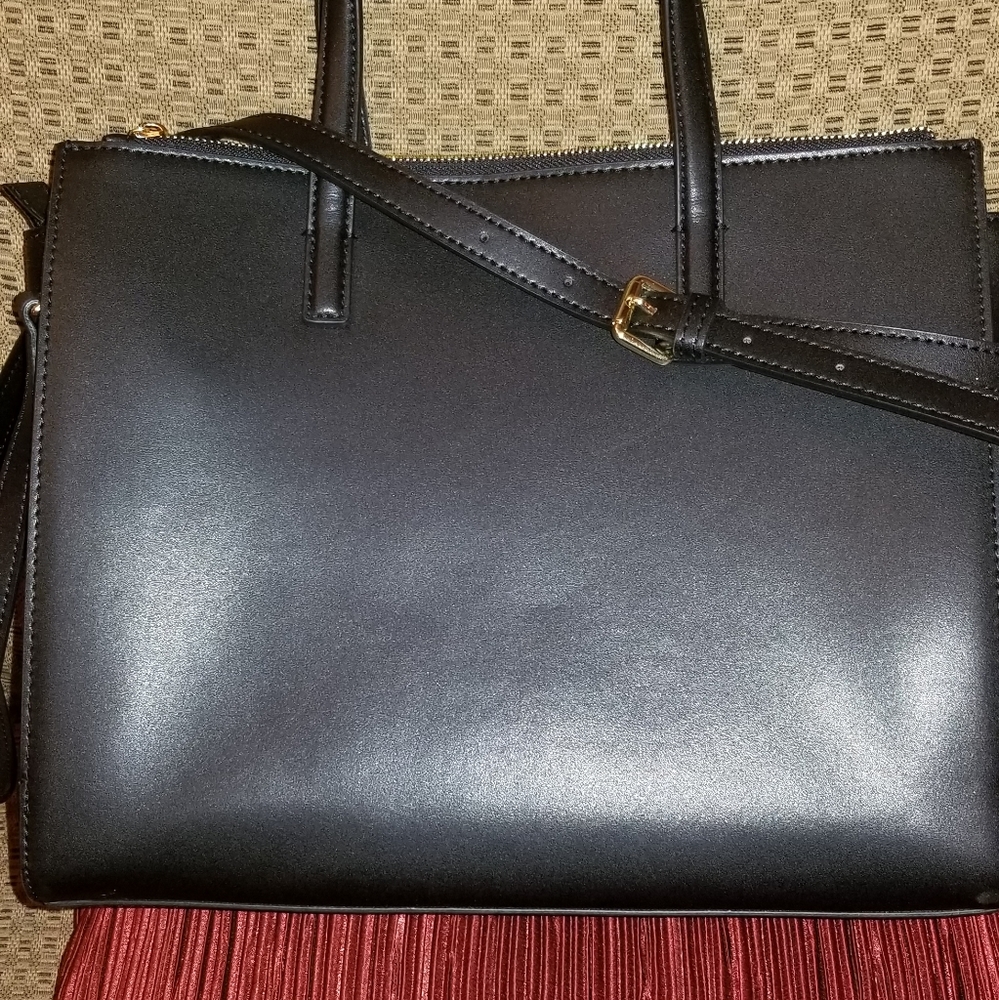 NWOT BCBGMAXAZRIA Marcelina Leather Tote - Picture 7 of 8